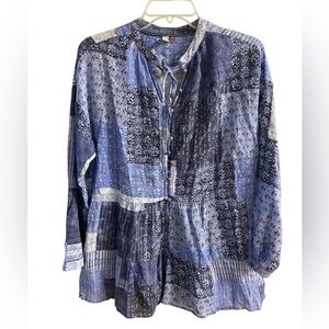Pilcro Anthropologie Blouse Tunic‎ Patchwork Print Tiered Medium Petite